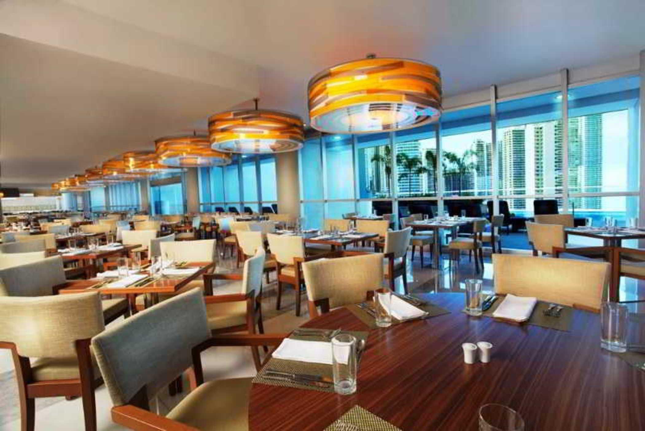 Megapolis Hotel Panama Ресторан фото